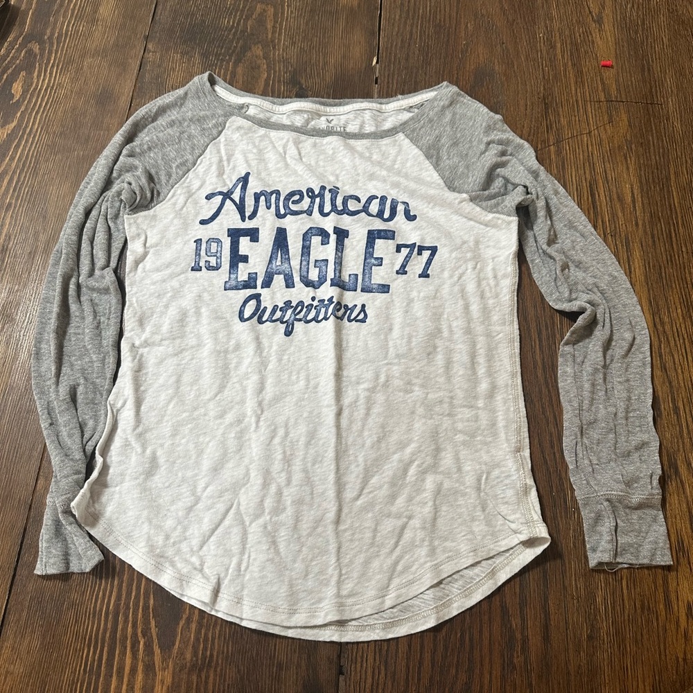 American Eagle top
